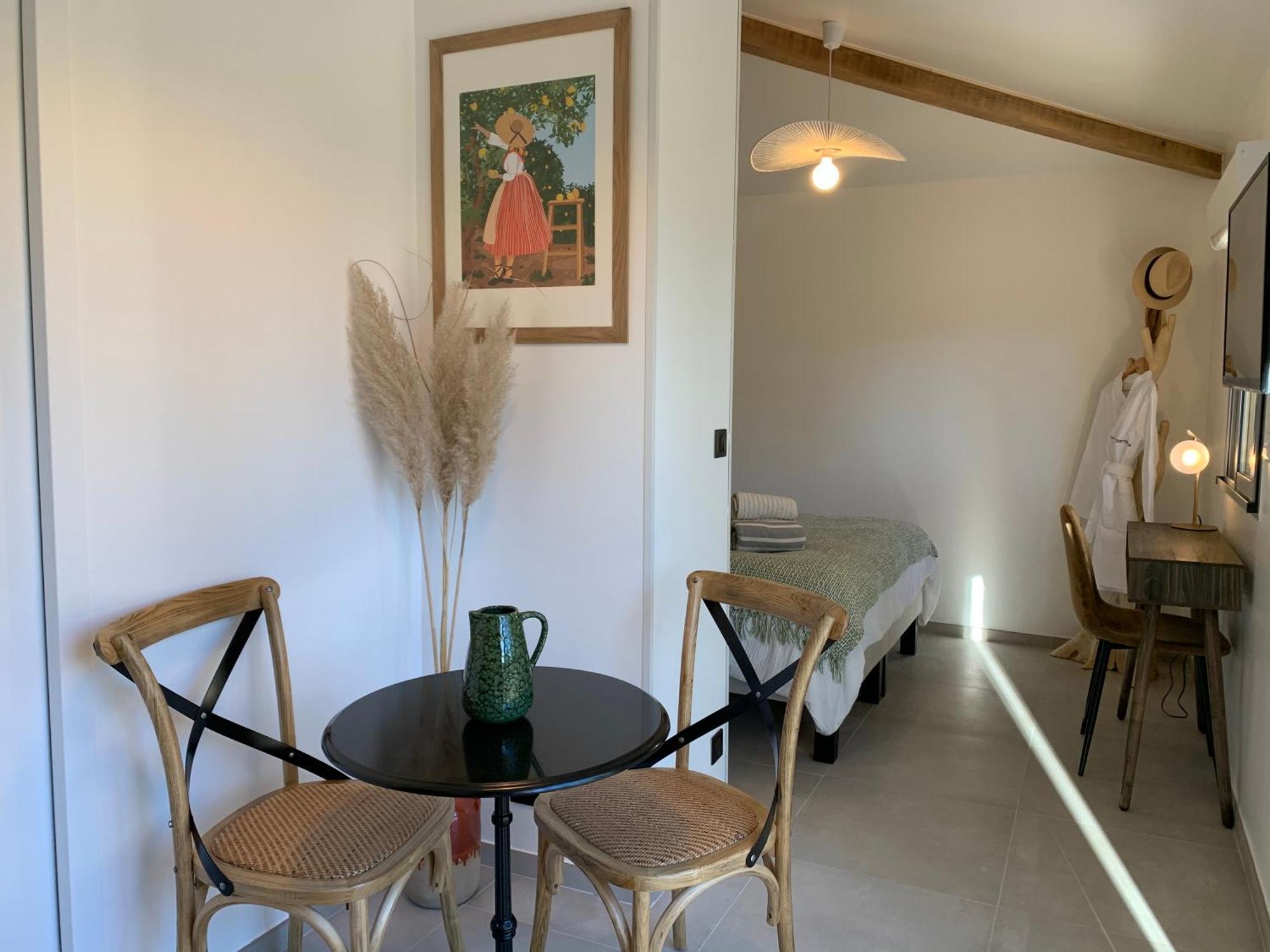 La Parenthese Saint Donat Hotell Aix-en-Provence Rom bilde